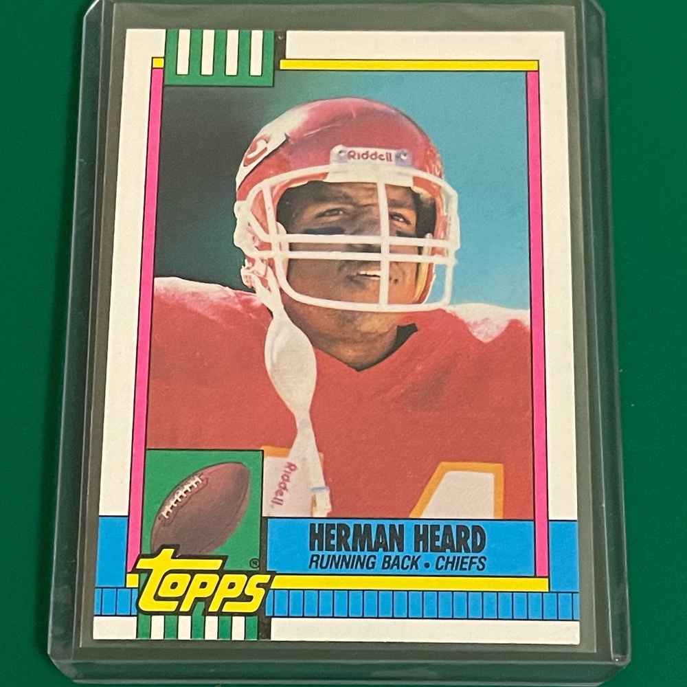 Herman Heard #260 1990 Topps Football Trading Card